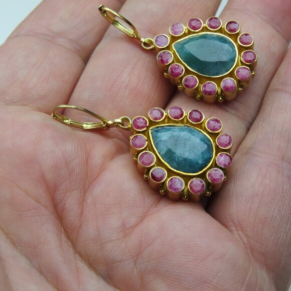 22k Emerald Ruby Earring 20ct Emerlad, 6ct Ruby 22k Emerald Ruby Earring 20ct Emerlad, 6ct Ruby